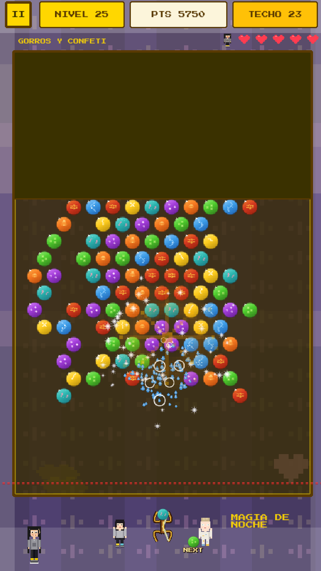 Partida de BUBBLES en pantalla vertical: una rejilla de burbujas de colores estalla en el centro mientras el marcador muestra nivel 25 y cinco vidas